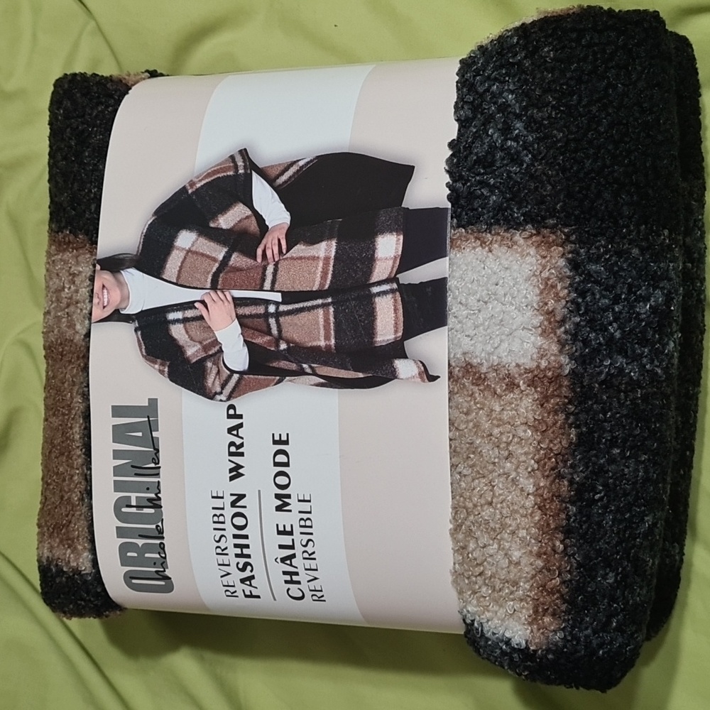 Reversible Fashion Wrap